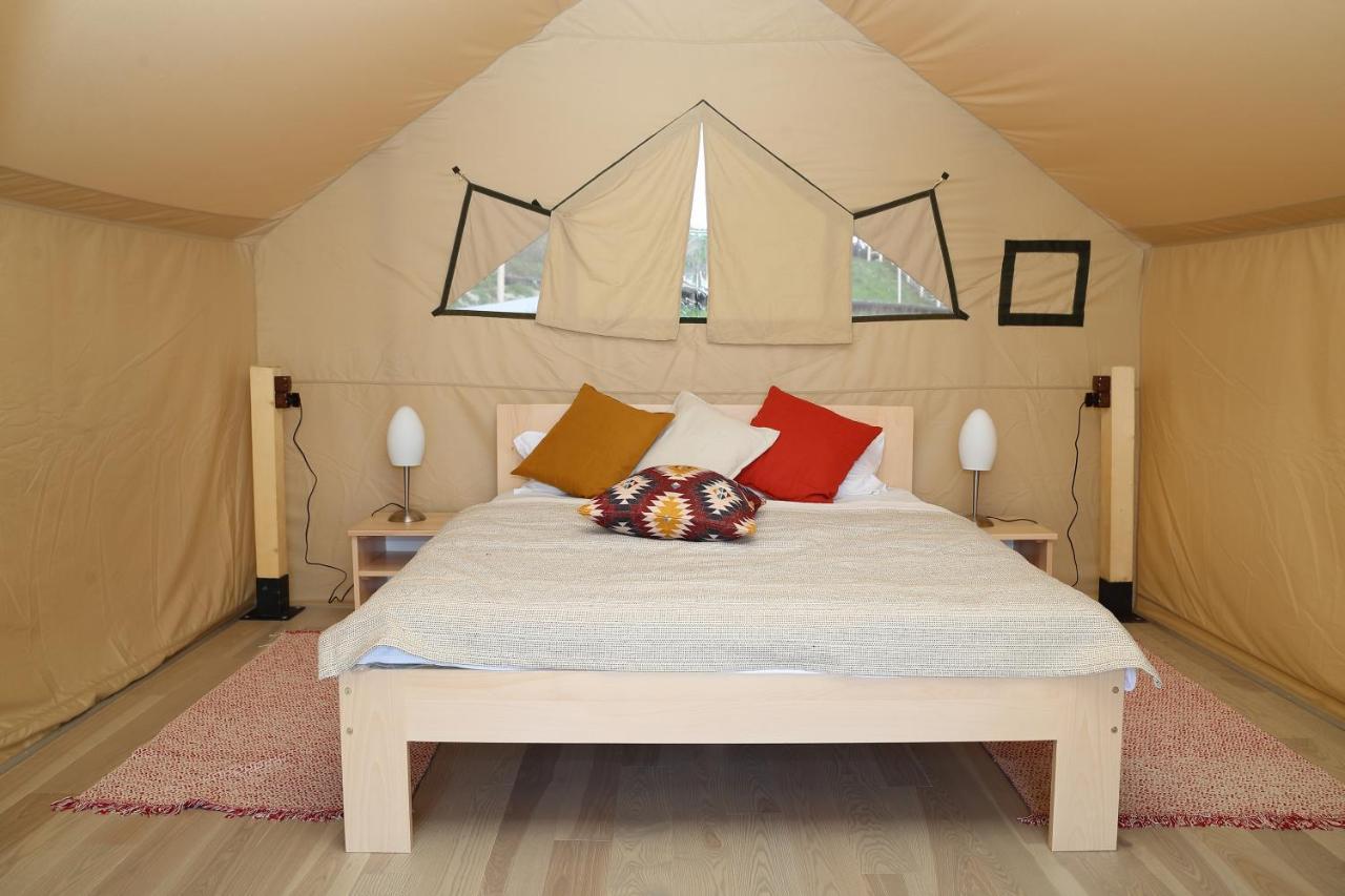 Bukovel Glamping Hotel Ngoại thất bức ảnh